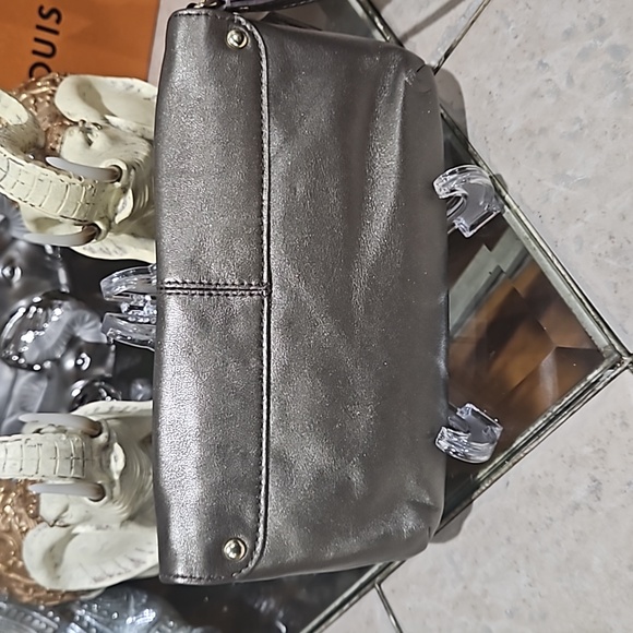 COACH Ashley Wristlet EUC - Picture 5 of 11